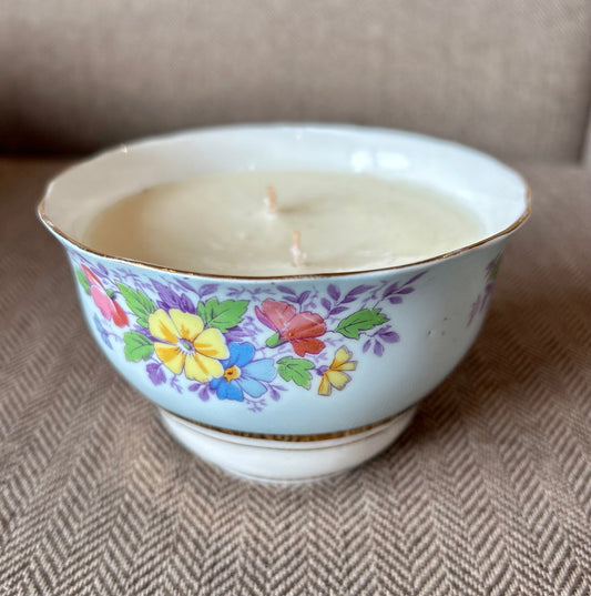 Beautiful  Blooms  sugar bowl  scented candle  - 2 wick candle  in Fig, Lime & Vetiver