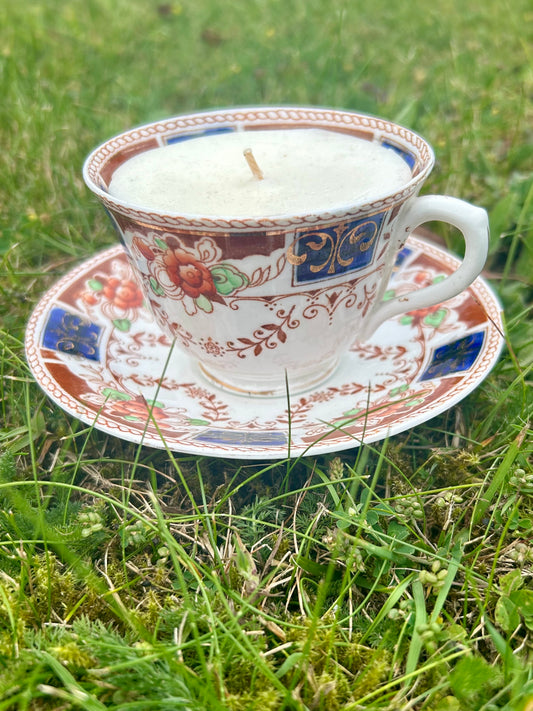 Imari bone china teacup & saucer - 1 wick candle  in  Lime, Basil & Mand