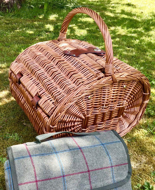 picnic hamper with rug